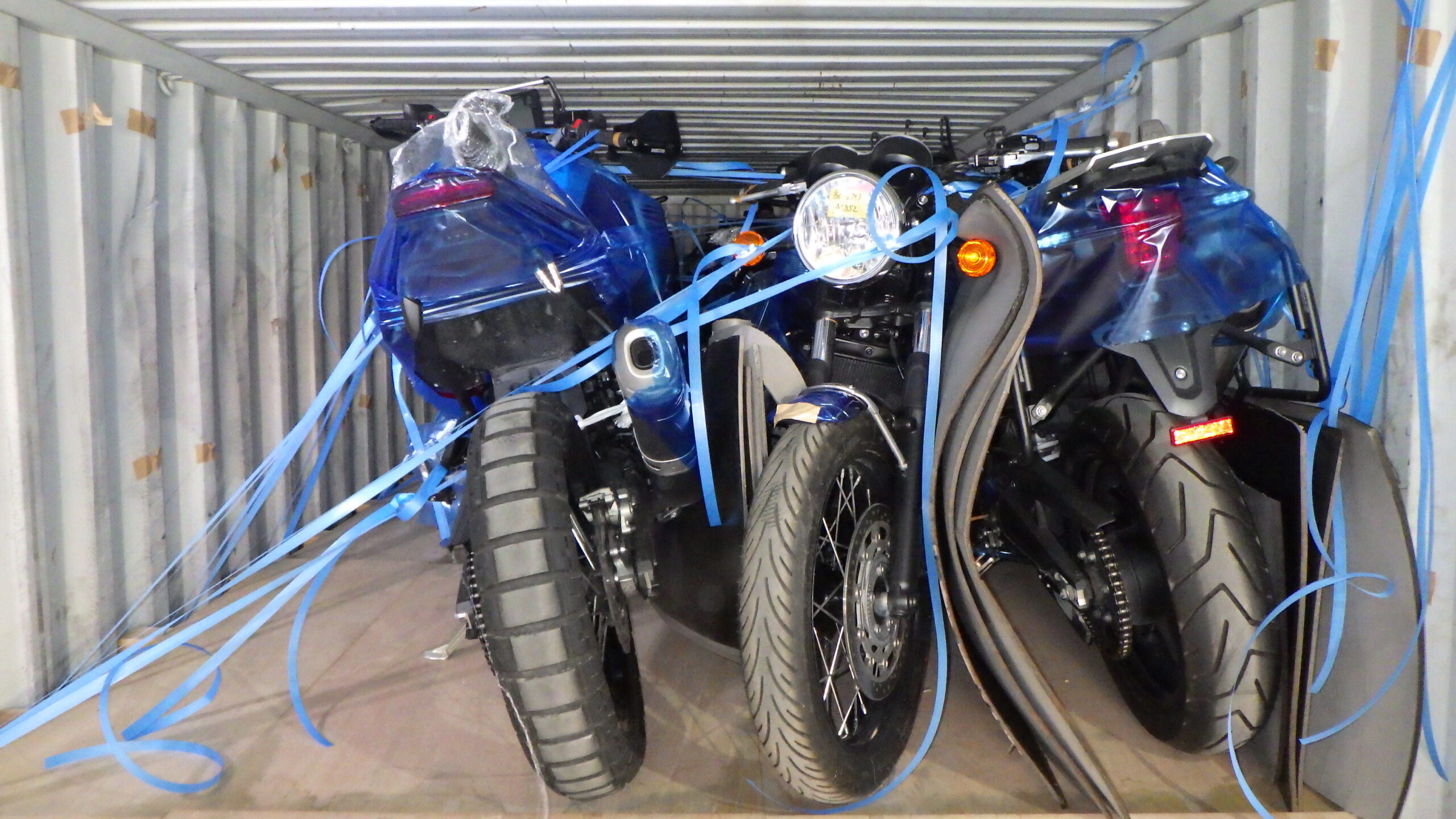 Shipping Example: 40FT Container with 27 Motorcycles!